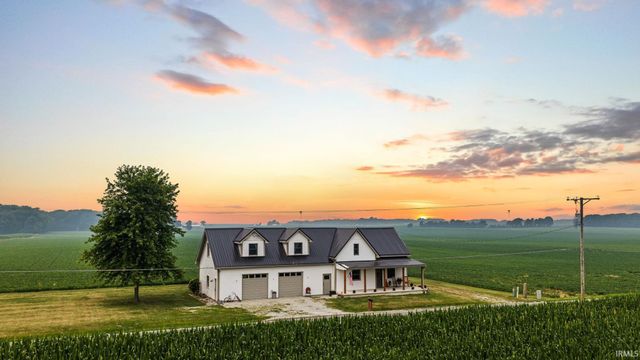 4825 S 700 W, Mentone, IN 46539