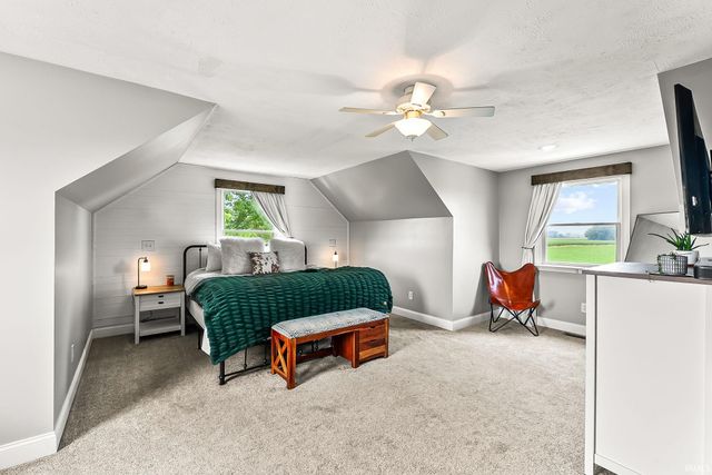 4825 S 700 W, Mentone, IN 46539