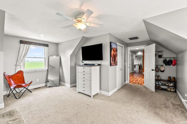 4825 S 700 W, Mentone, IN 46539