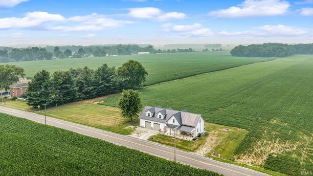 4825 S 700 W, Mentone, IN 46539