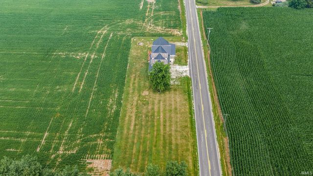 4825 S 700 W, Mentone, IN 46539