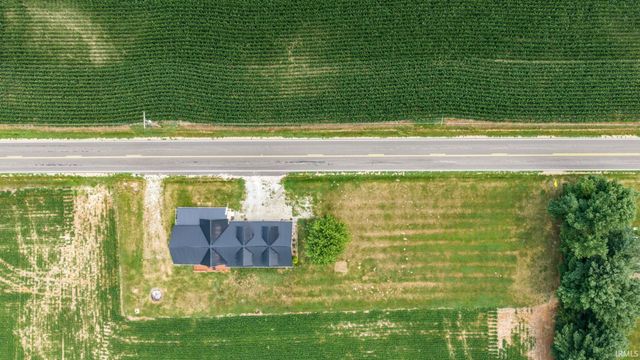 4825 S 700 W, Mentone, IN 46539