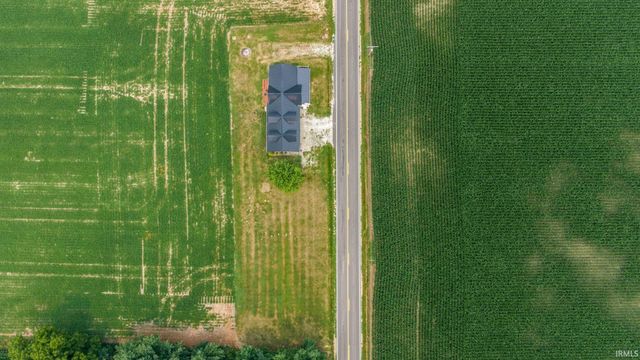 4825 S 700 W, Mentone, IN 46539