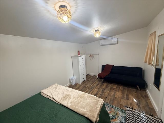 411 N Broadway Street, Siloam Springs, AR 72761