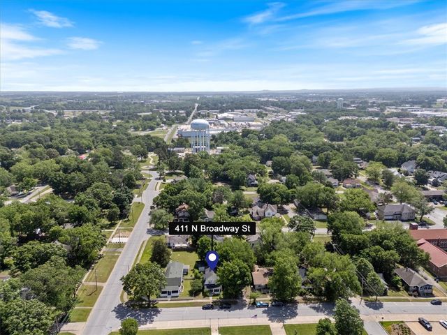 411 N Broadway Street, Siloam Springs, AR 72761