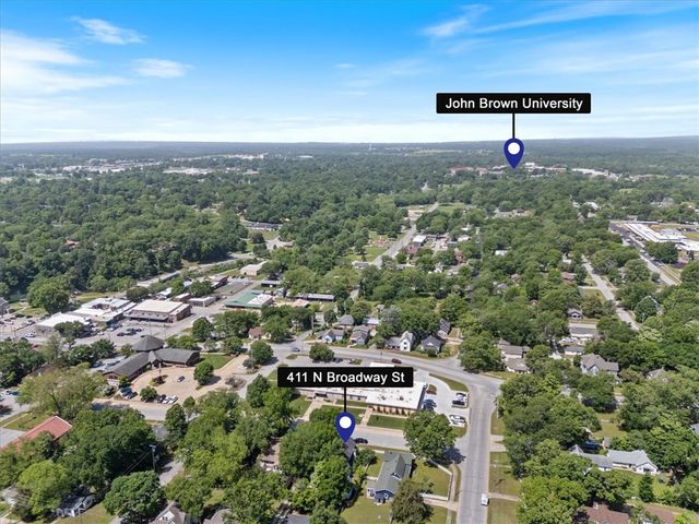 411 N Broadway Street, Siloam Springs, AR 72761
