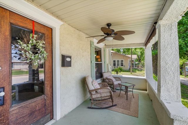 411 N Broadway Street, Siloam Springs, AR 72761