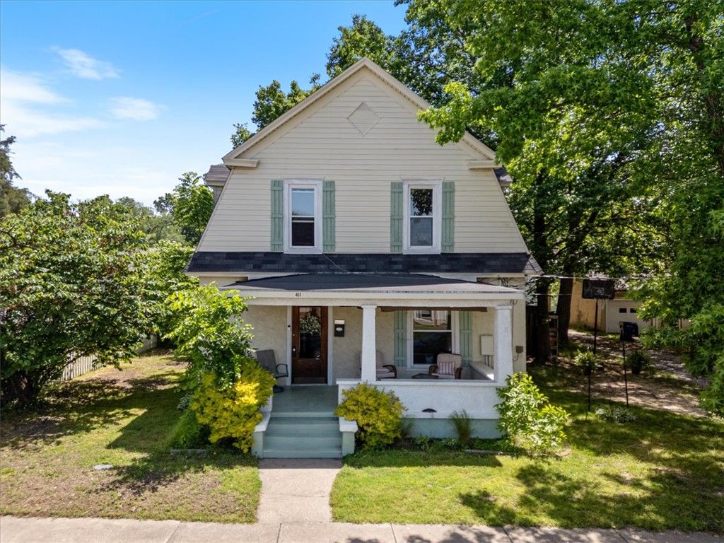411 N Broadway Street, Siloam Springs, AR 72761