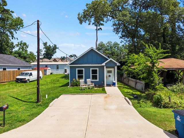 16678 E Lynbrook, Montgomery, TX 77316