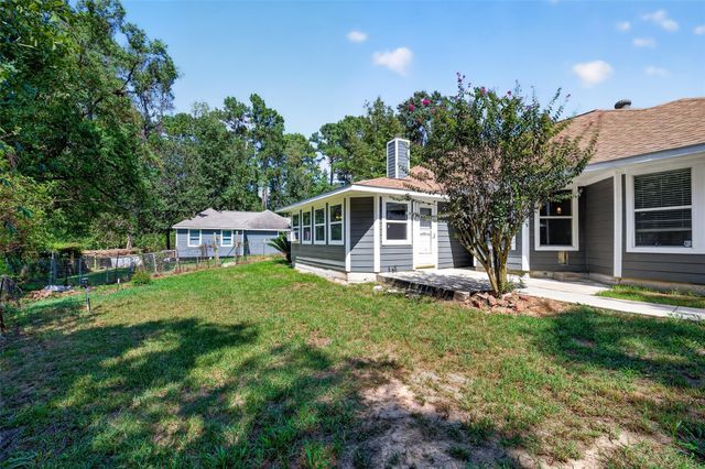 25709 Parkway Drive, Huffman, TX 77336
