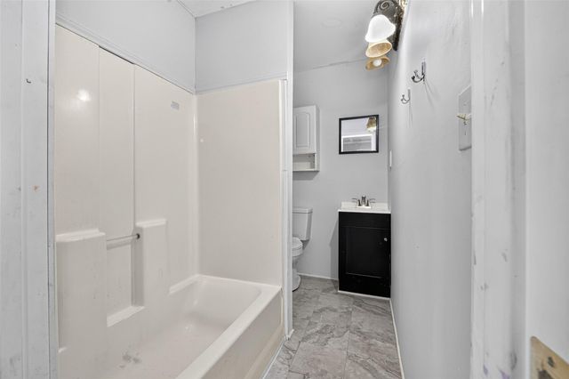 25709 Parkway Drive, Huffman, TX 77336