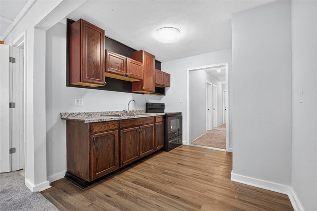 25709 Parkway Drive, Huffman, TX 77336