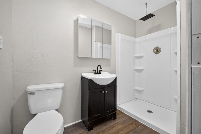 25709 Parkway Drive, Huffman, TX 77336