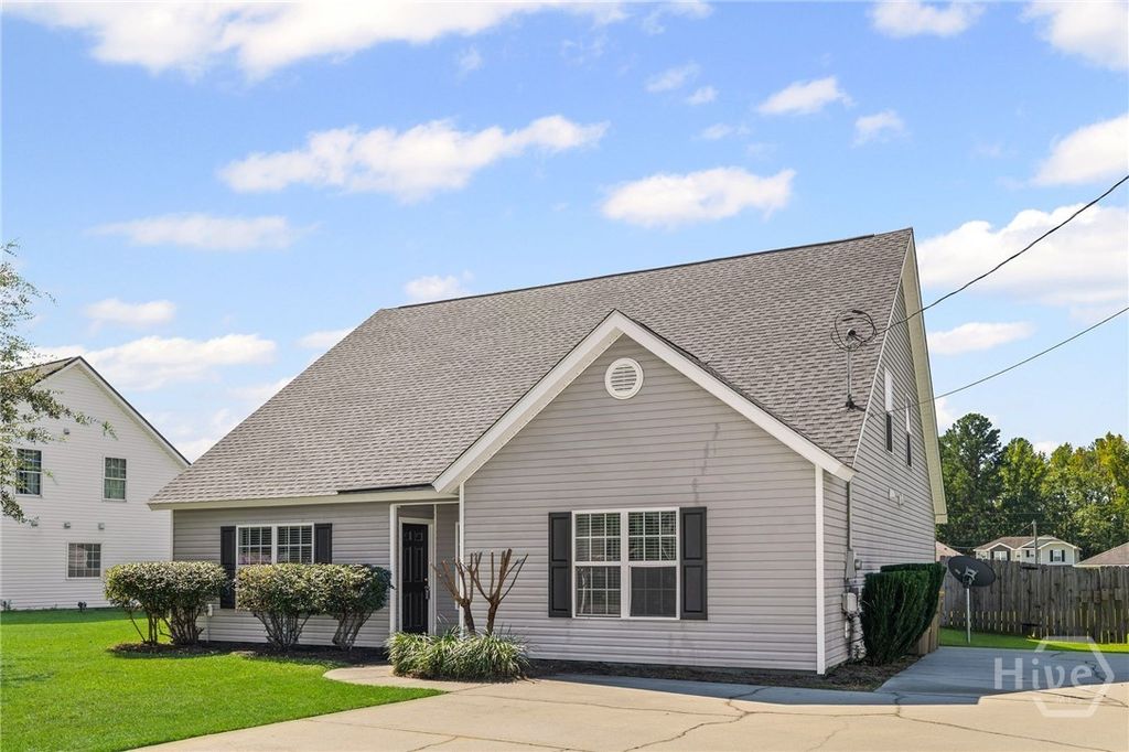 35 Oscar Court, Ellabell, GA 31308