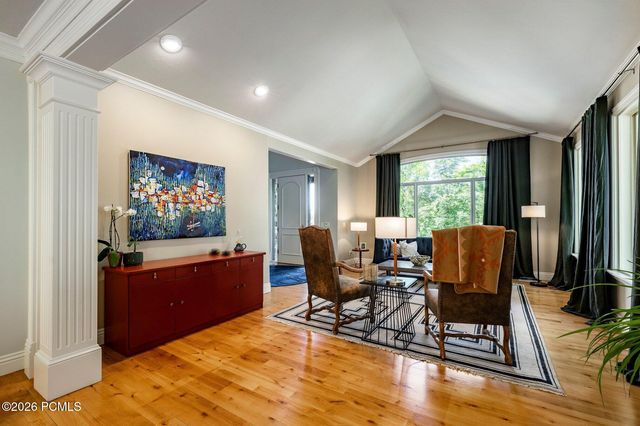 702 S Woodbriar Way, North Salt Lake, UT 84054