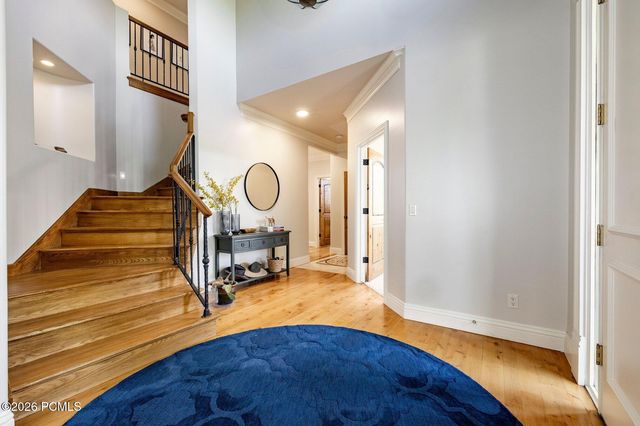702 S Woodbriar Way, North Salt Lake, UT 84054