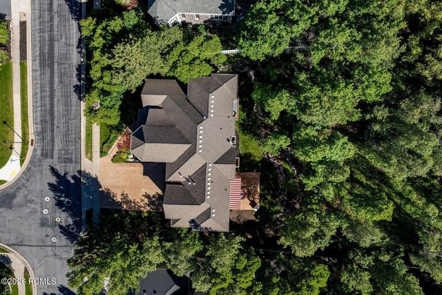 702 S Woodbriar Way, North Salt Lake, UT 84054