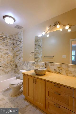 2603 BEACON HILL RD, Alexandria, VA 22306