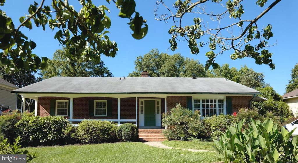 2603 BEACON HILL RD, Alexandria, VA 22306