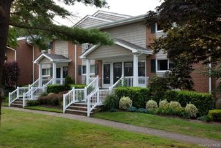 94 friendly Court FC94, Babylon, NY 11704
