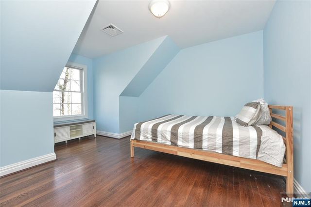 35 Oak Ridge Road, Ramsey, NJ 07446