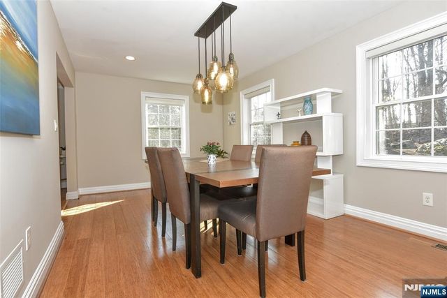 35 Oak Ridge Road, Ramsey, NJ 07446