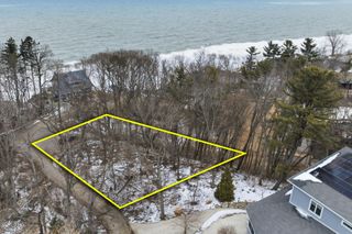 49035 Skyhi Drive, New Buffalo, MI 49117