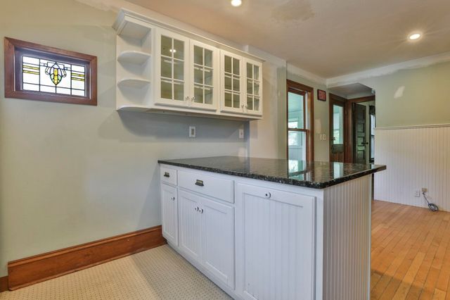 108 Ponemah Road, Amherst, NH 03031