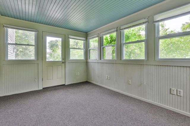 108 Ponemah Road, Amherst, NH 03031