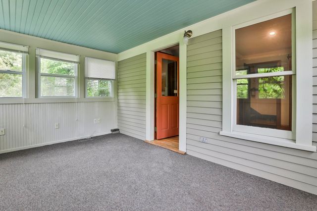 108 Ponemah Road, Amherst, NH 03031