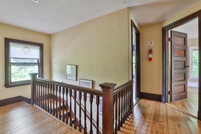 108 Ponemah Road, Amherst, NH 03031