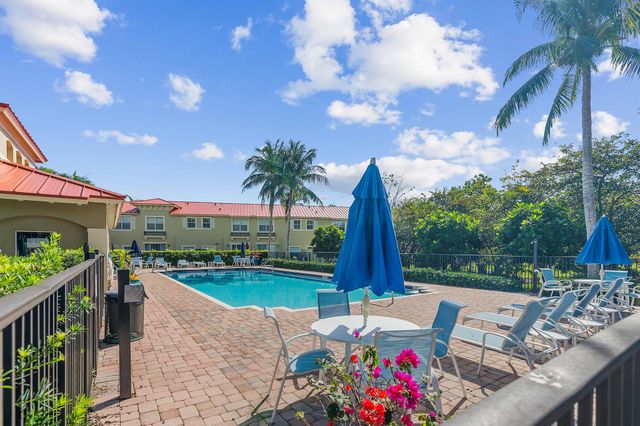 247 Lake Monterey Circle, Boynton Beach, FL 33426