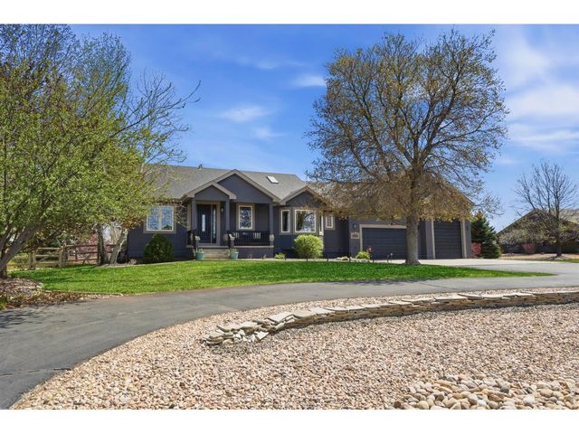8890 Longs Peak Cir, Windsor, CO 80550