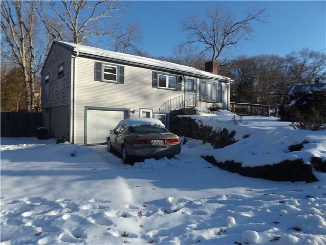 1 Hopkins Court, Coventry, RI 02816