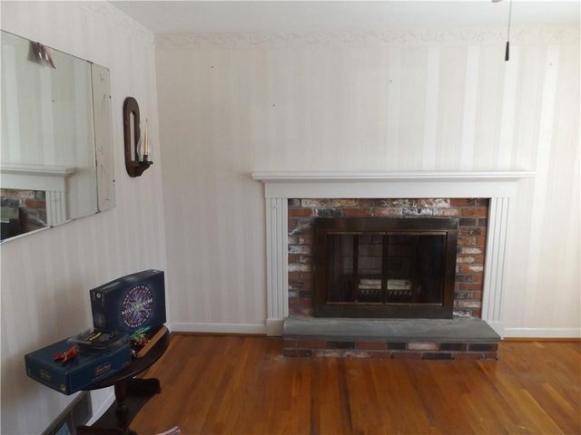 1 Hopkins Court, Coventry, RI 02816