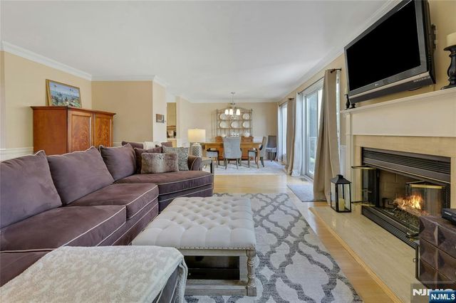 10 Greenup Court, Wayne, NJ 07470