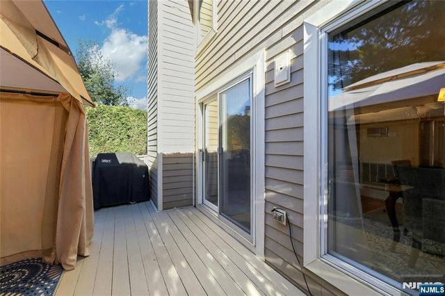 10 Greenup Court, Wayne, NJ 07470