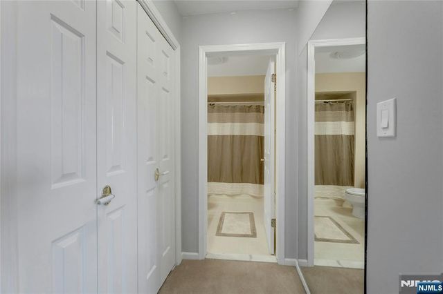 10 Greenup Court, Wayne, NJ 07470