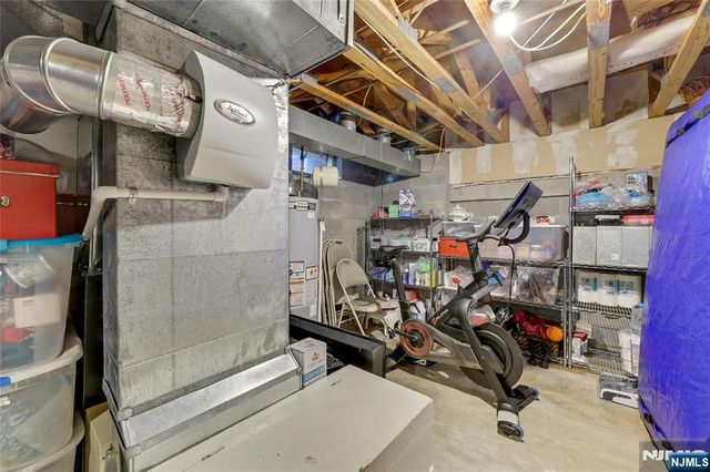 10 Greenup Court, Wayne, NJ 07470