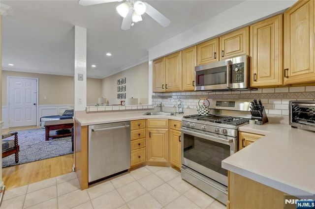 10 Greenup Court, Wayne, NJ 07470