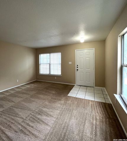 9 Sulfur Cyn, San Antonio, TX 78247