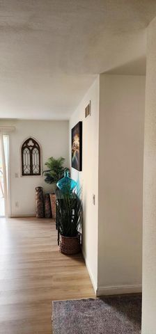 530 Roja Drive, Oceanside, CA 92057