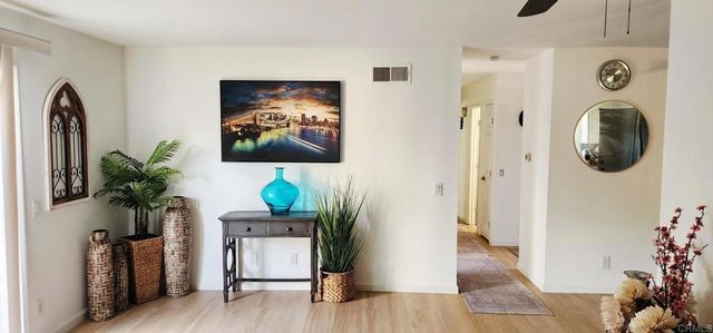 530 Roja Drive, Oceanside, CA 92057