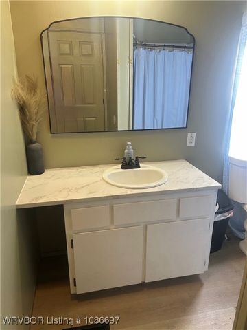 403 N Indiana Avenue, Panama, OK 74951