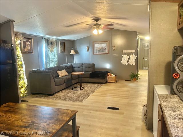 403 N Indiana Avenue, Panama, OK 74951