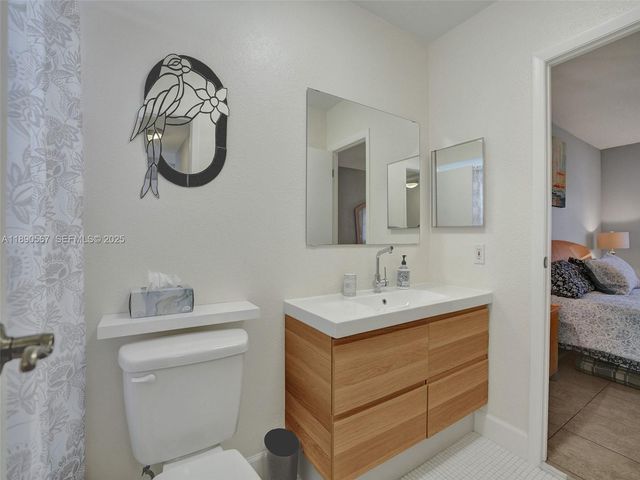 3506 NW 49th Avenue 508, Lauderdale Lakes, FL 33319