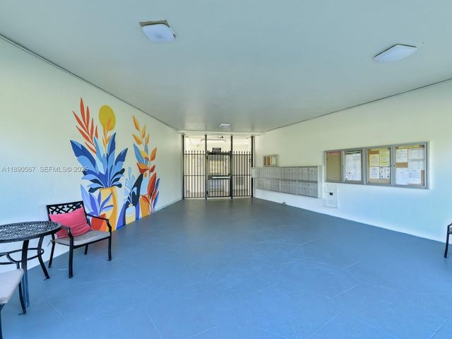 3506 NW 49th Avenue 508, Lauderdale Lakes, FL 33319