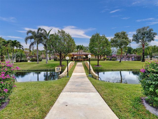 3506 NW 49th Avenue 508, Lauderdale Lakes, FL 33319