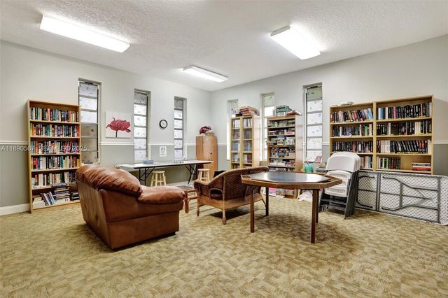 3506 NW 49th Avenue 508, Lauderdale Lakes, FL 33319