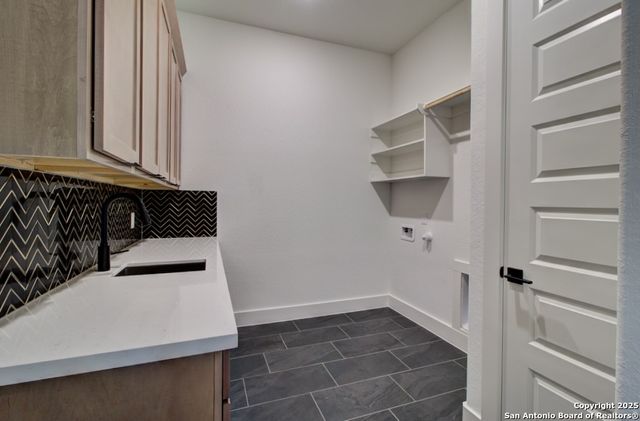 5911 Verandas Way, San Antonio, TX 78257